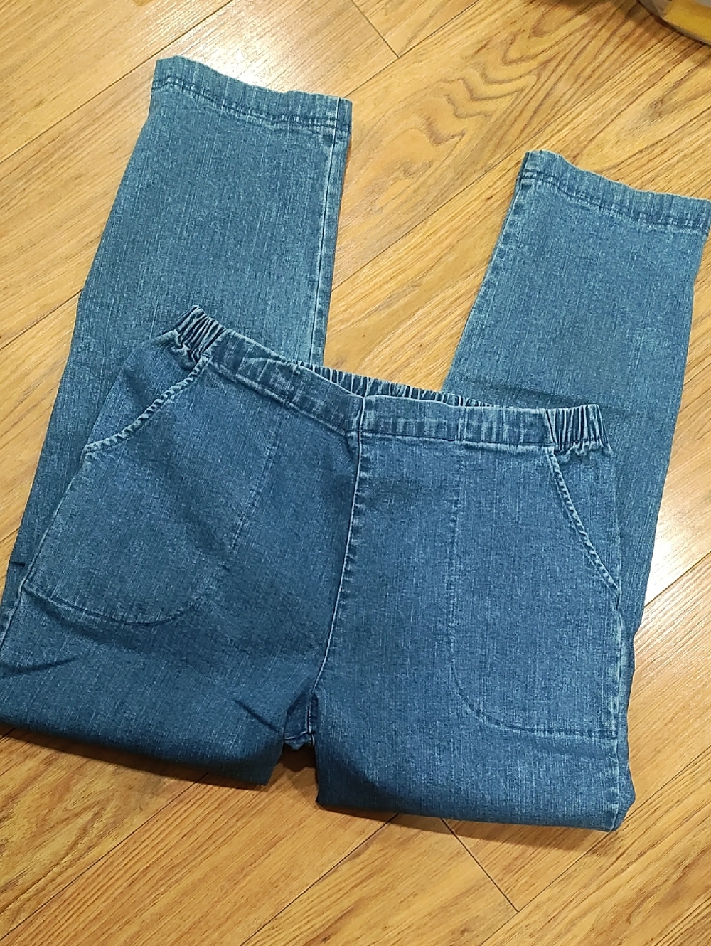 croft & barrow Medium Blue Denim Pull-On Jeggings with Front Patch Pockets